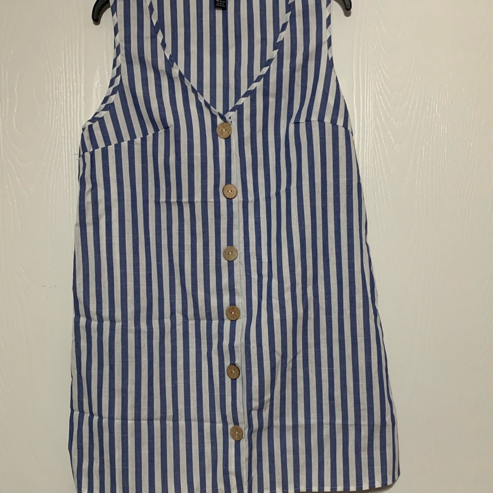 Never worn - Picture 2 of 2